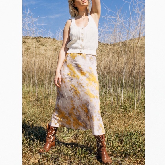 NWOT ASTR the Label Nava Tie Dye Midi Skirt - Picture 2 of 7